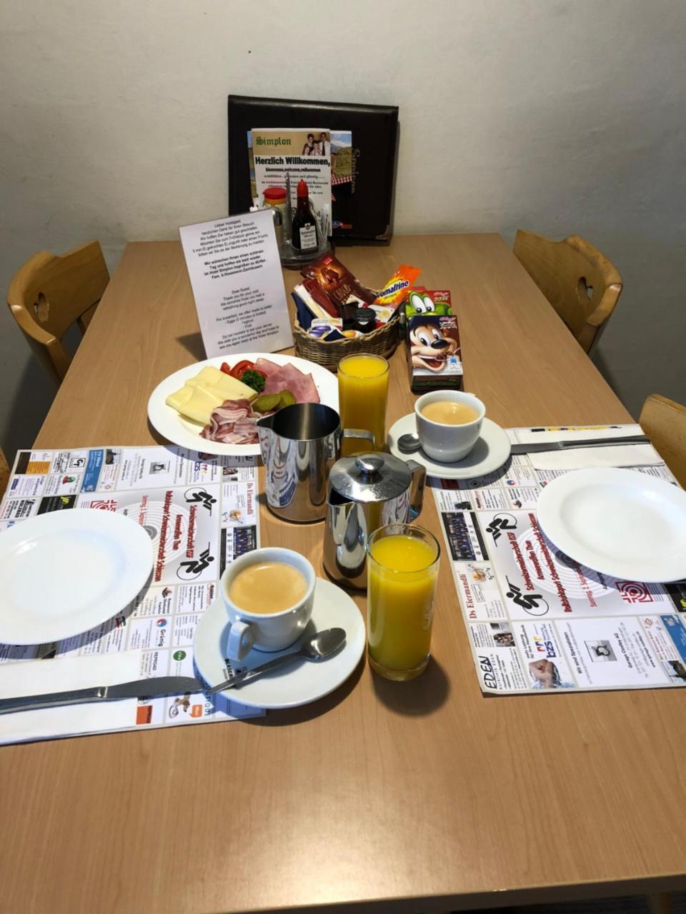פרוטיגן Hotel Restaurant Simplon מראה חיצוני תמונה